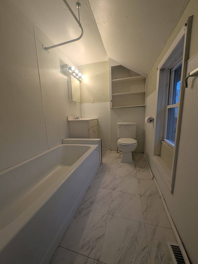 Apartment for rent at 2001 6th Ave, Beaver Falls, PA 15010