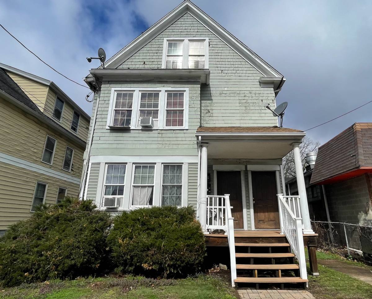 Apartment for rent at 1492 Dixwell Ave, Hamden, CT 06514