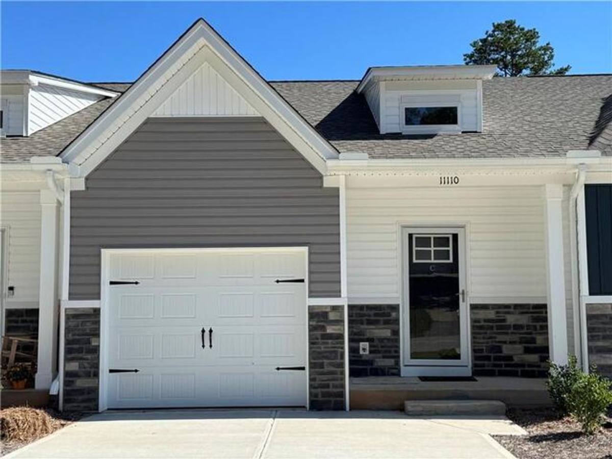 Townhouse for rent at 11110-C Watson Dr, Seneca, SC 29678