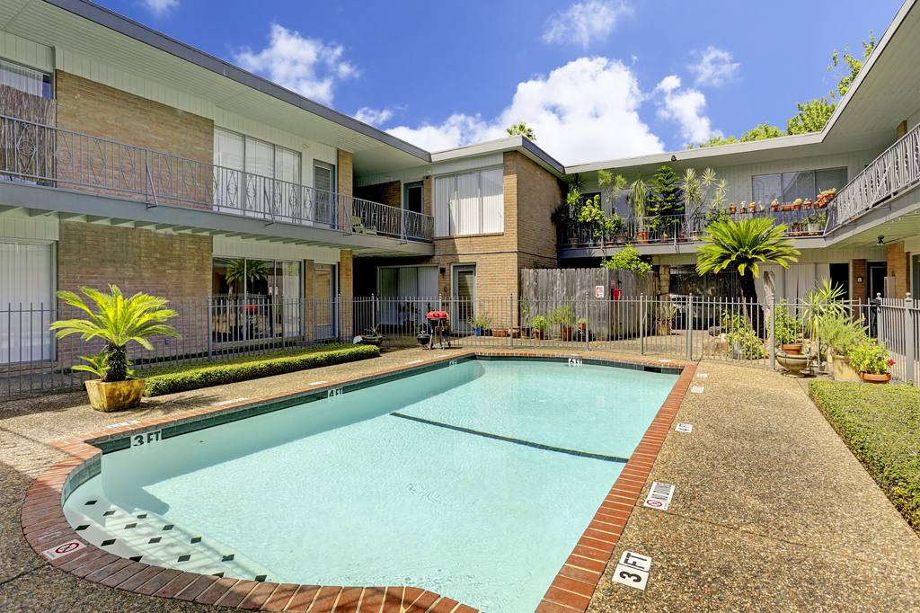 Apartment for rent at 3703 Roseland, Houston, TX 77006
