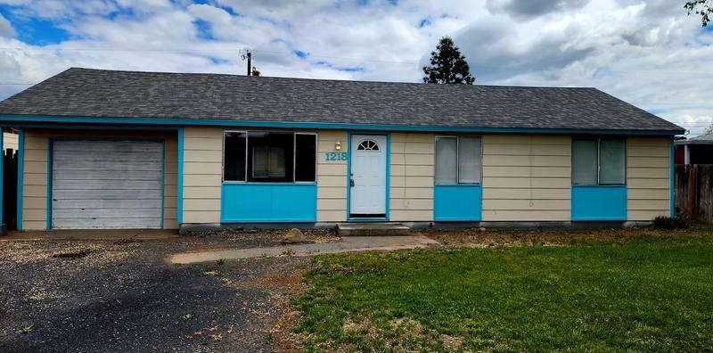 House for rent at 1218 Lowry St, Moses Lake, WA 98837
