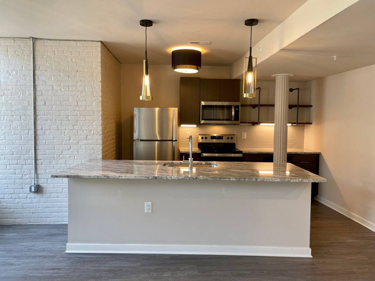 Cream City Lofts, 135 W Seeboth St, Milwaukee, WI 53204 - Apartment for Rent - Image 8