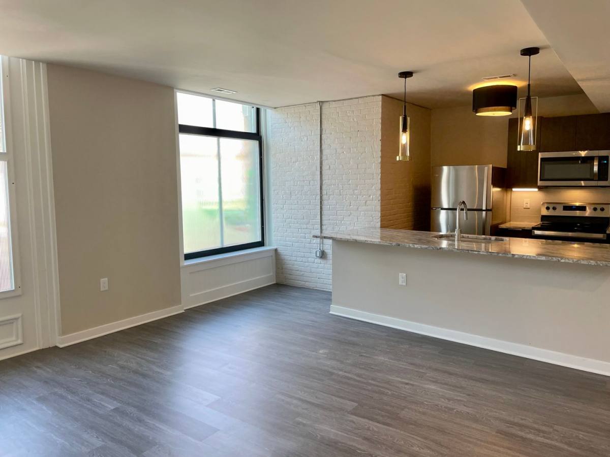 Cream City Lofts, 135 W Seeboth St, Milwaukee, WI 53204 - Apartment for Rent - Image 6