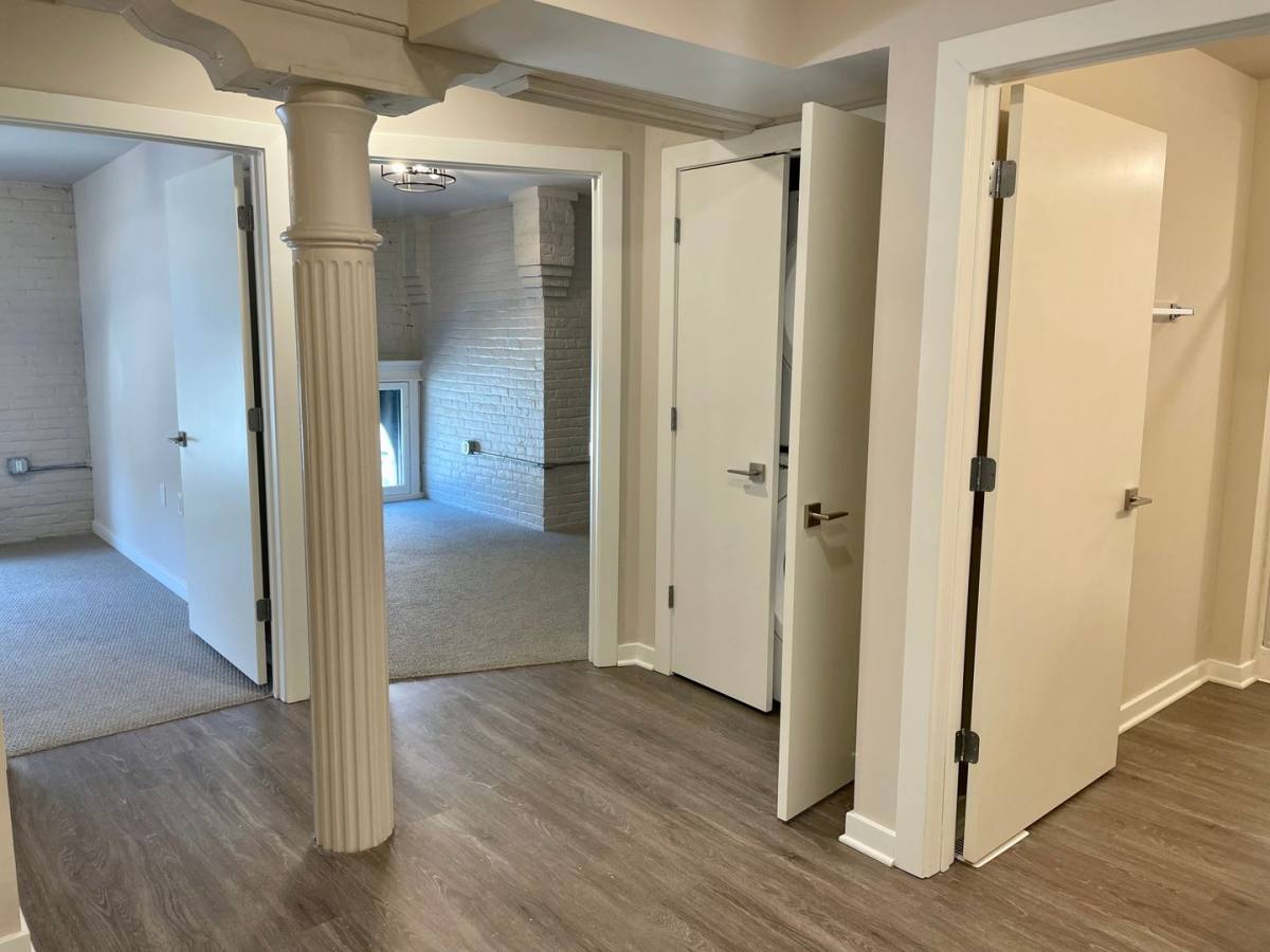 Cream City Lofts, 135 W Seeboth St, Milwaukee, WI 53204 - Apartment for Rent - Image 10