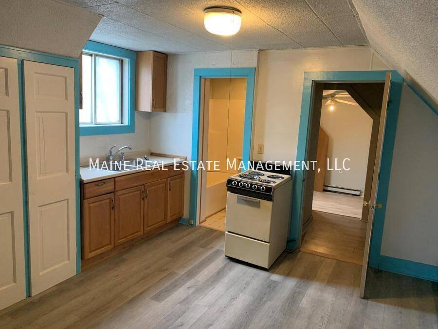 Apartment for rent at 123 Union St #2, Brewer, ME 04412