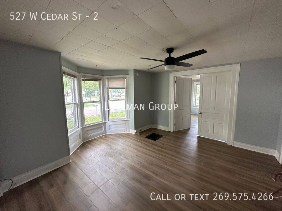 Apartment for rent at 527 W Cedar St #2, Kalamazoo, MI 49007