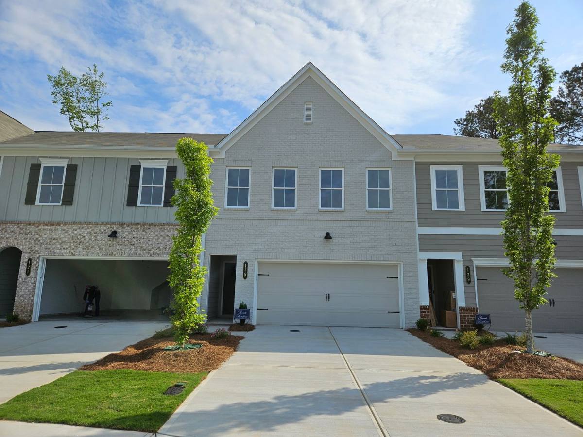 Townhouse for rent at 125 Priestwood Lane, Acworth, GA 30102