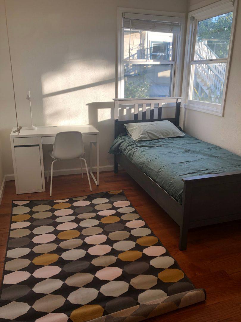 Apartment for rent at 925 61st St, Emeryville, CA 94608