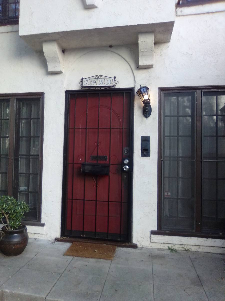 Apartment for rent at 7953 Norton Ave, Los Angeles, CA 90046
