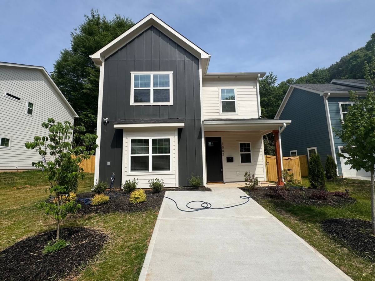 House for rent at 1002 Fairground St, Charlotte, NC 28208