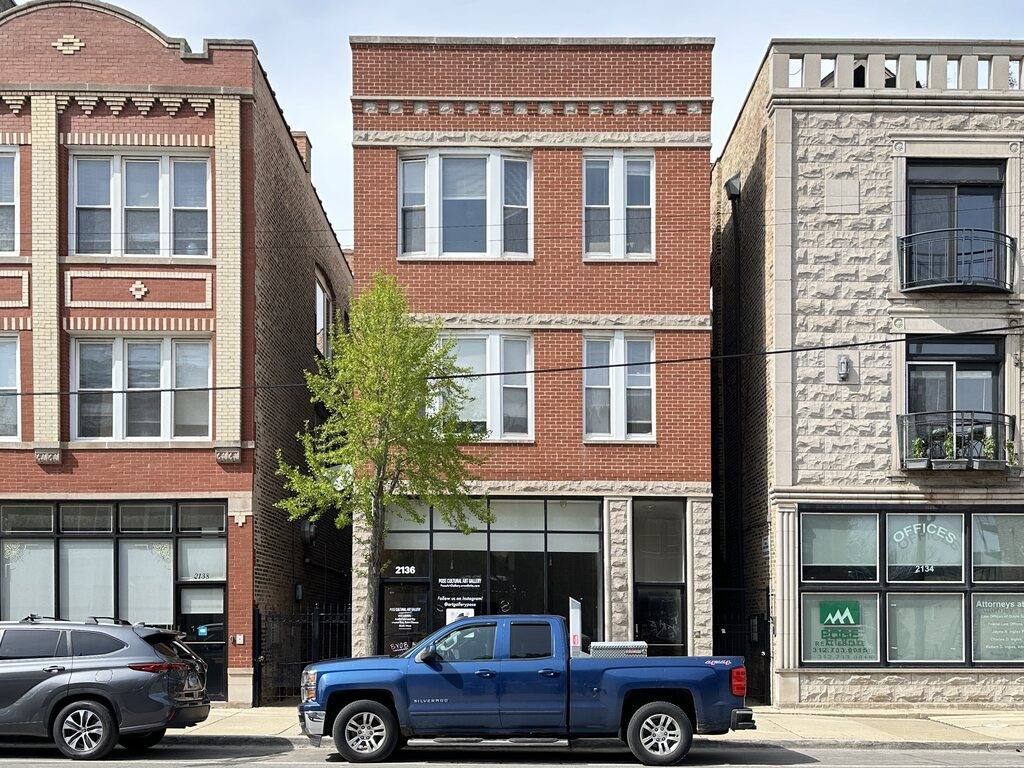 Apartment for rent at 2136 Chicago Ave #R4, Chicago, IL 60622