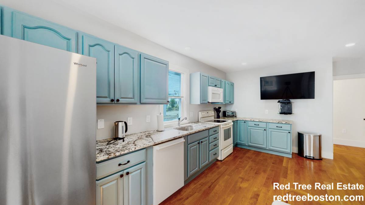 Apartment for rent at 5-7 Chester Ave #1, Waltham, MA 02453