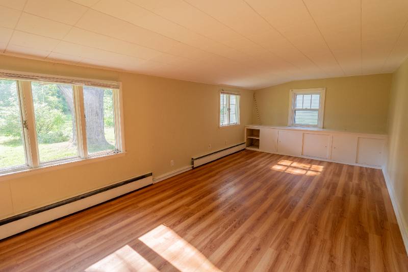 House for rent at 706 1 2 Nash Rd, North Tonawanda, NY 14120
