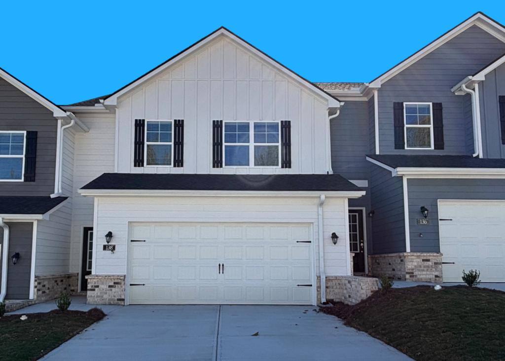 Townhouse for rent at 138 Chase Crossing, Cornelia, GA 30531