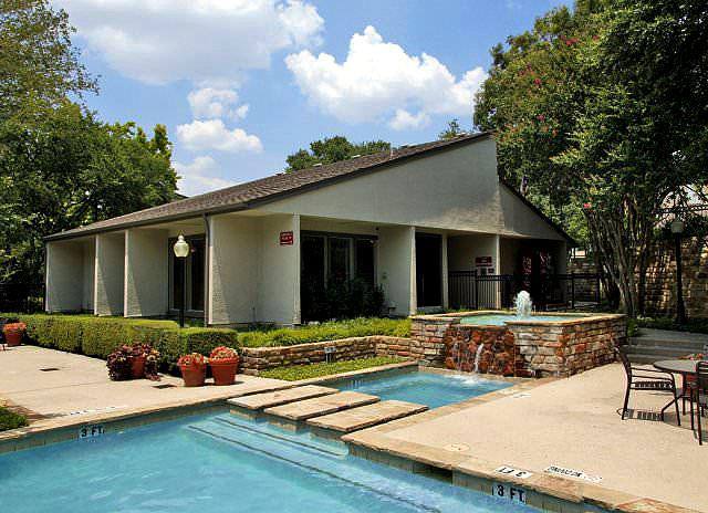 Apartment for rent at 8820 Southwestern Blvd, Dallas, TX 75206