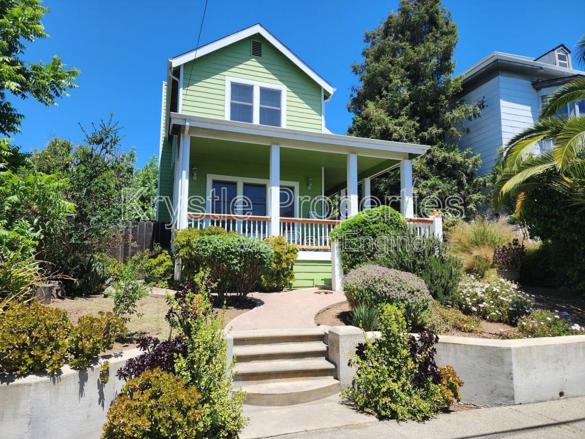 House for rent at 235 W J St, Benicia, CA 94510