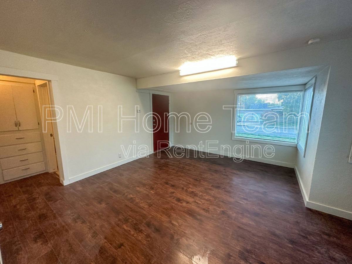 House for rent at 889 Bel Mar Dr, Ogden, UT 84403