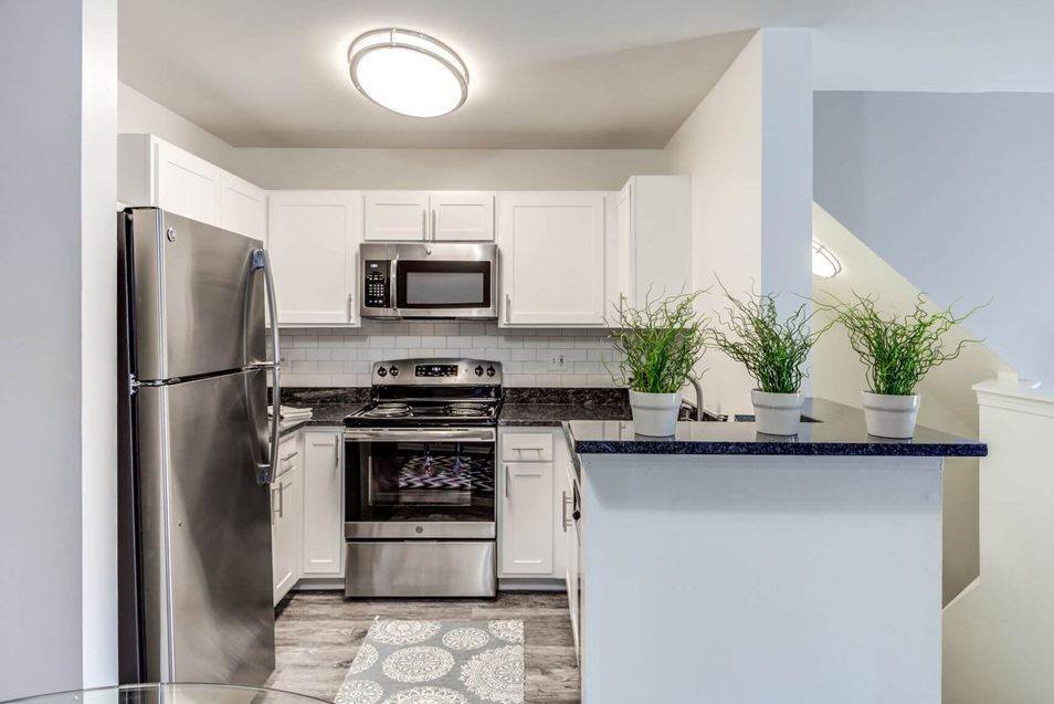 Townhouse for rent at 22 Vivaldi Court, Wheaton, IL 60189