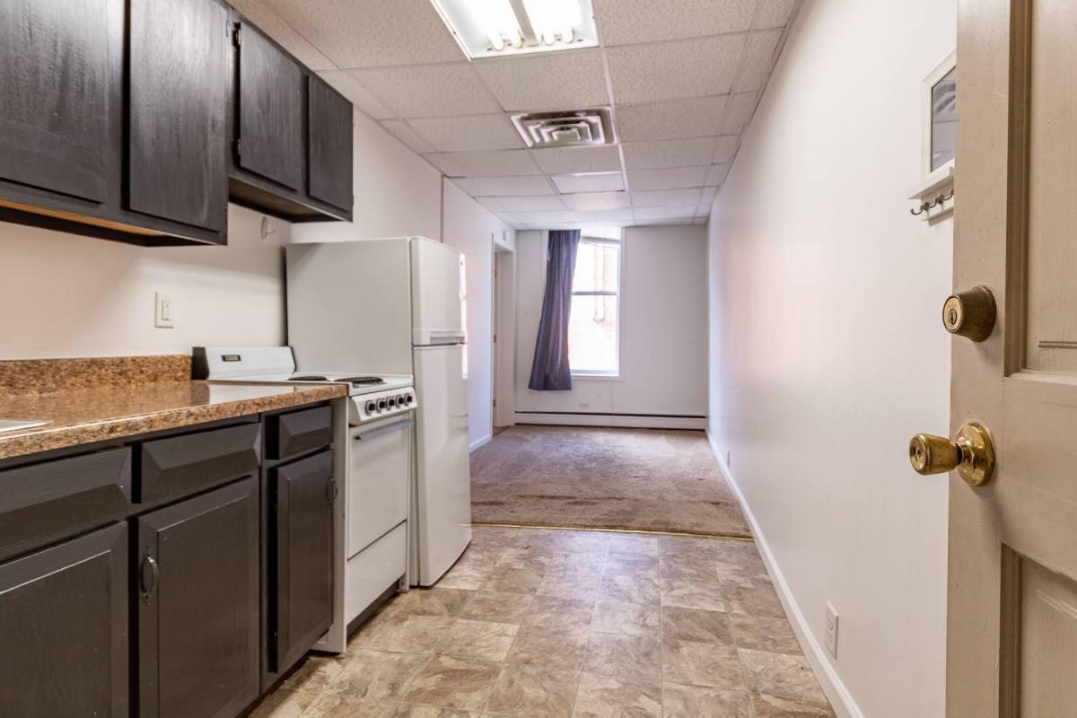Apartment for rent at 458 High St, Morgantown, WV 26505