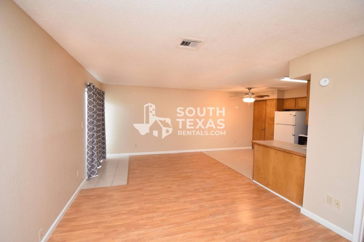 Townhouse for rent at 603 Sherwood, Victoria, TX 77901