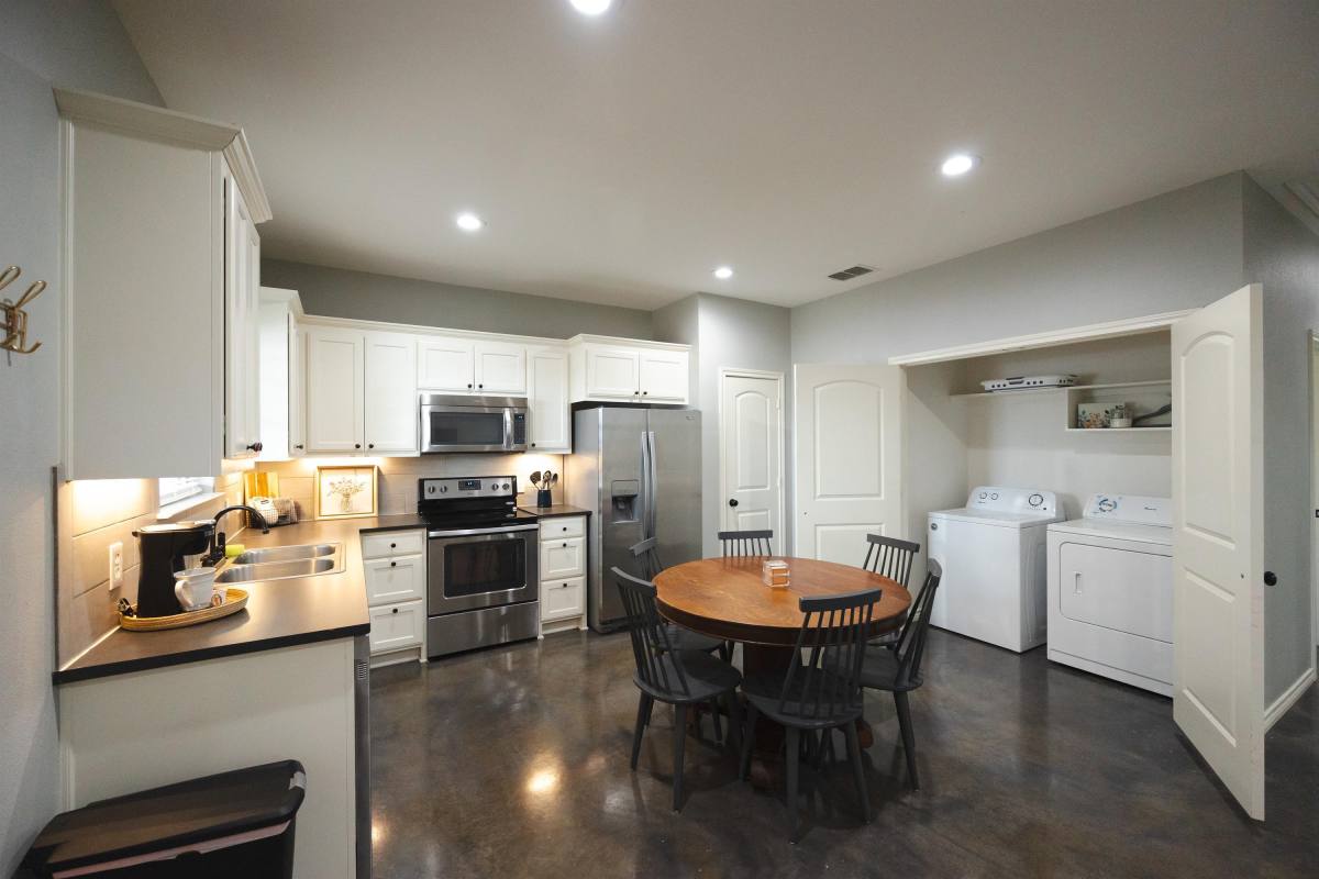 House for rent at 14235 Cr #452, Lindale, TX 75771