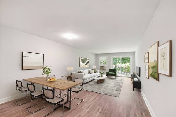 Apartment for rent at Eagle Rock at Woodbury, 92 Fairhaven Blvd, Woodbury, NY 11797