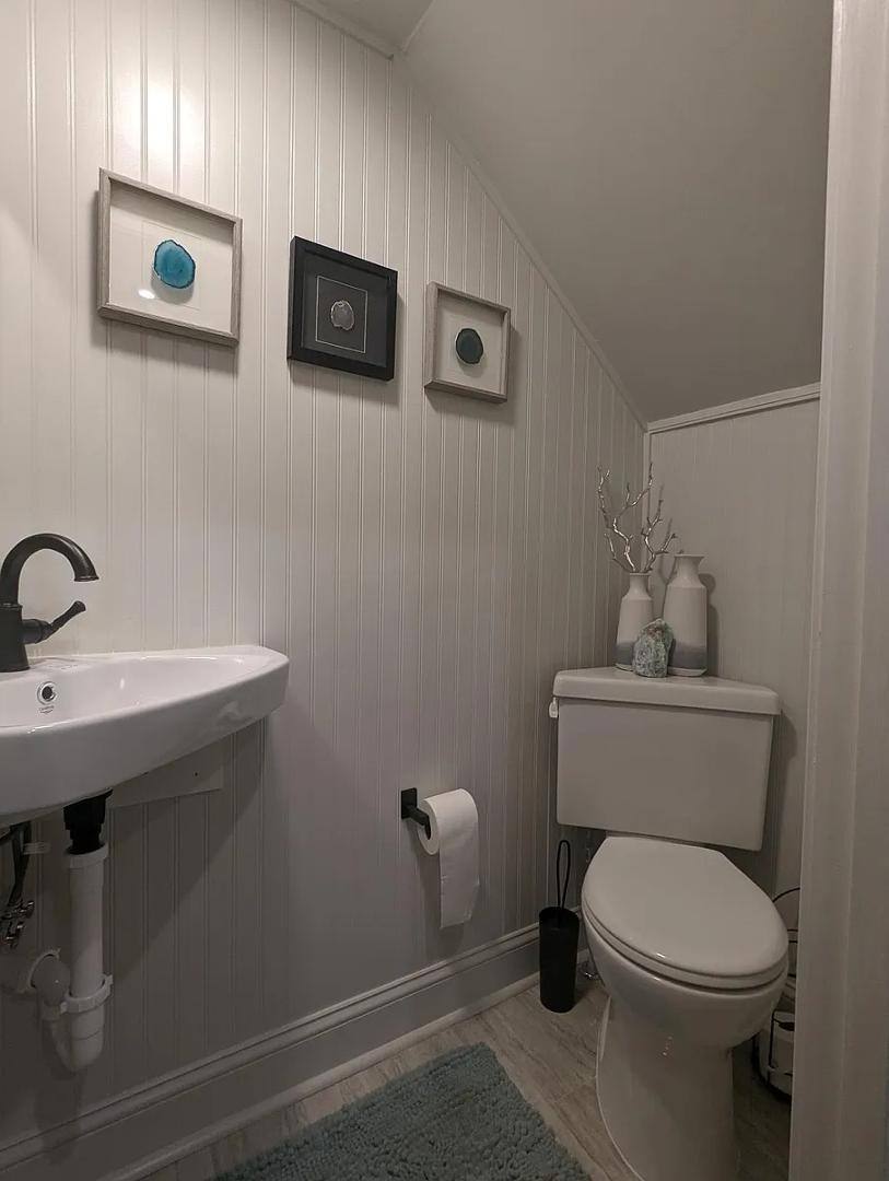 Apartment for rent at 232 Broadway #B, Rockland, ME 04841