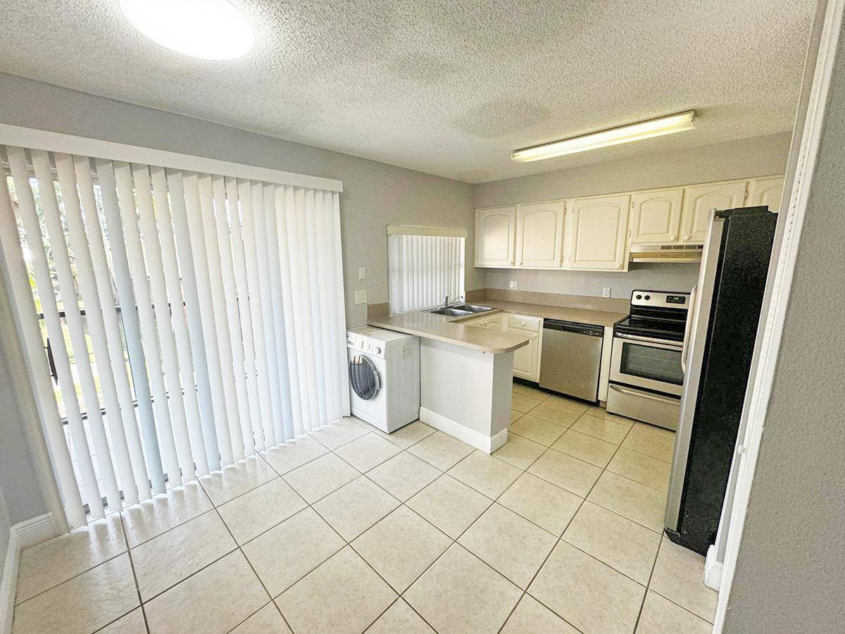 Condo for rent at Arbor Keys, 4411 Treehouse Lane #24G, Fort Lauderdale, FL 33319