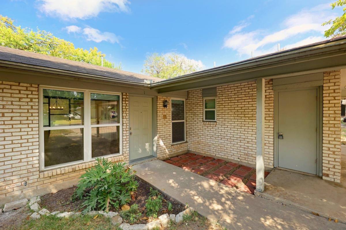 House for rent at Dixie Terrace, 8312 Bowling Green Dr, Austin, TX 78757