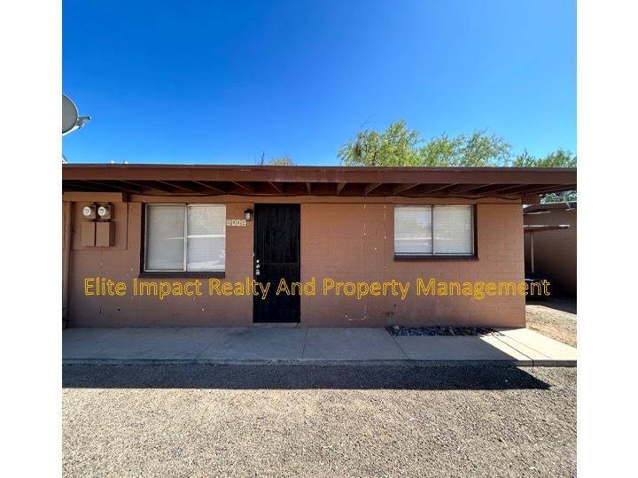 Townhouse for rent at 3042 N Sparkman Blvd #1, Tucson, AZ 85716