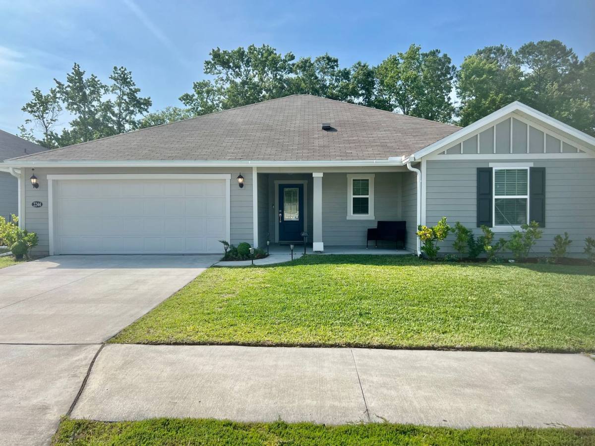 House for rent at 2244 Hudson Grove Dr, Jacksonville, FL 32218
