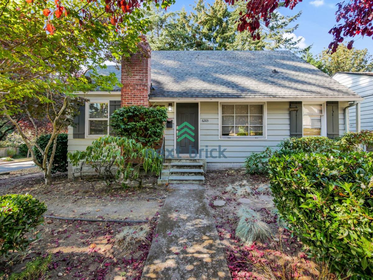 House for rent at 6203 40th Ave NE, Seattle, WA 98115