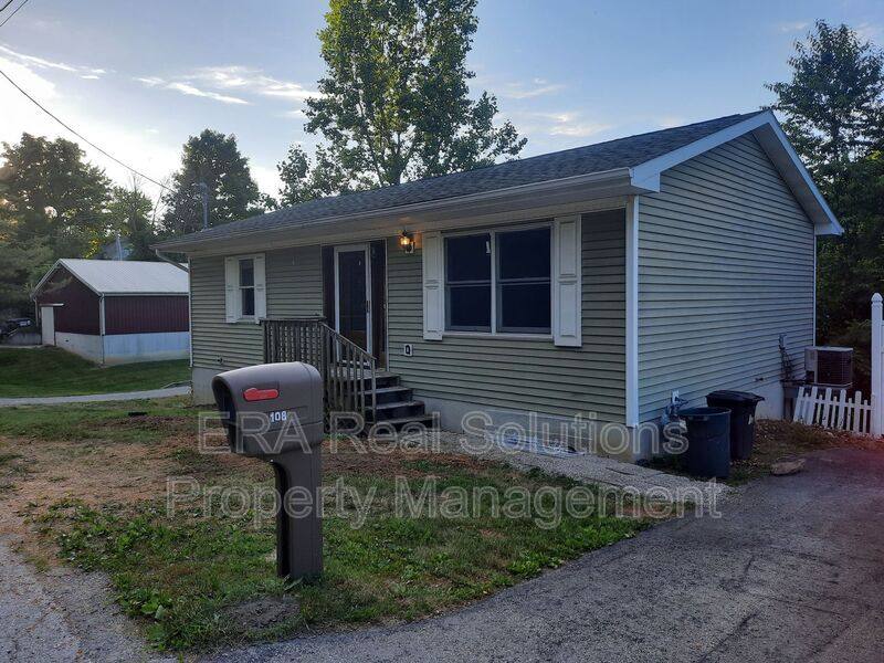 House for rent at 108 E Lilley St, Hillsboro, OH 45133