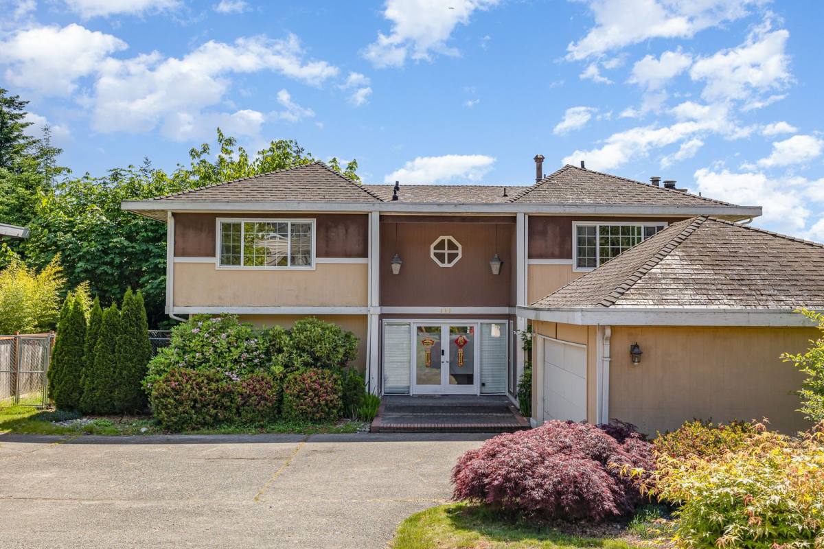 House for rent at 110 174th Place NE, Bellevue, WA 98008