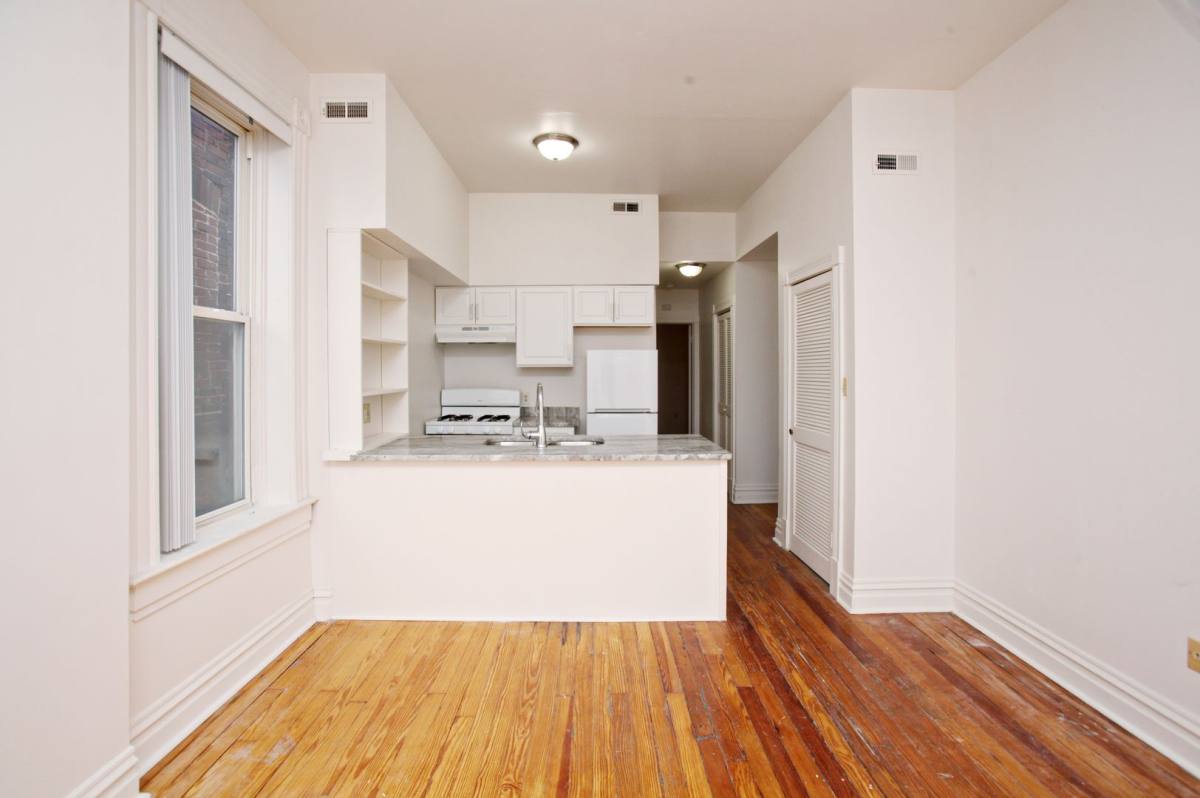 Apartment for rent at 3200-4 Shenandoah, Saint Louis, MO 63104
