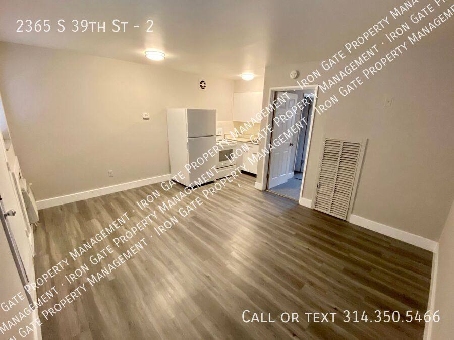 Apartment for rent at 2365 S 39th St #2, Saint Louis, MO 63110