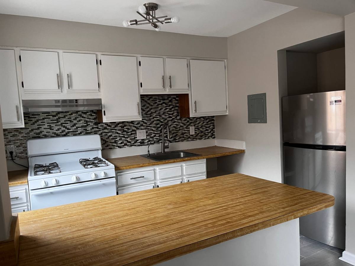 Apartment for rent at 4729 1st St SW, Washington, DC 20032