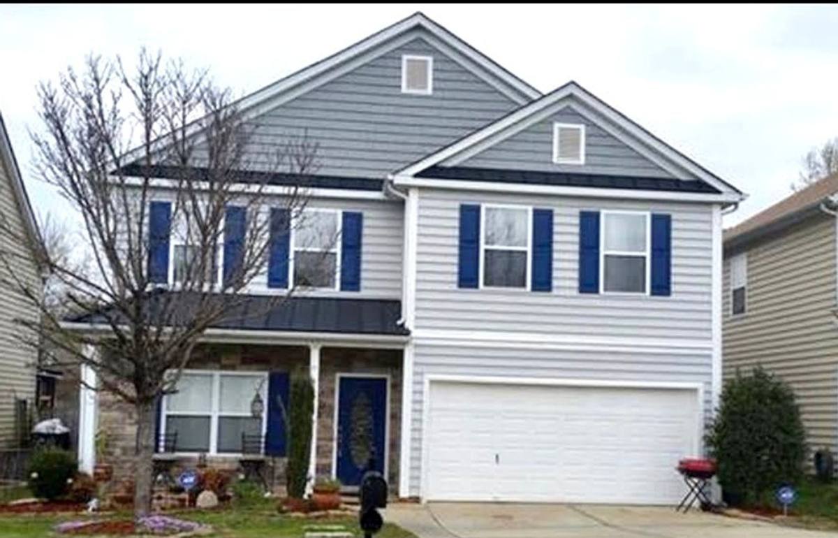 House for rent at 5537 Stowe Derby Dr, Charlotte, NC 28278
