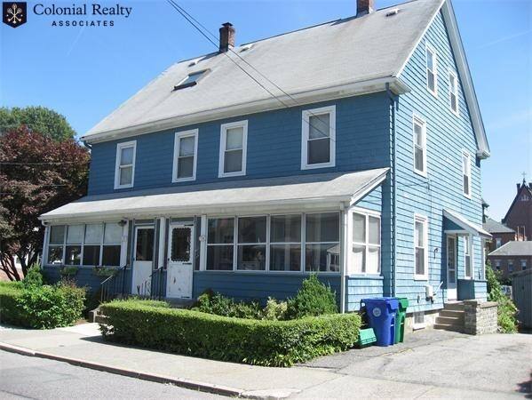 Townhouse for rent at 14 Lincoln Rd, Newton, MA 02458