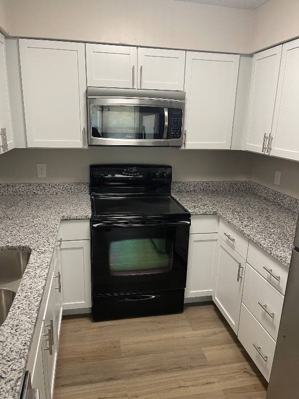 Apartment for rent at 210 N 4th St #1, Springfield, NE 68059