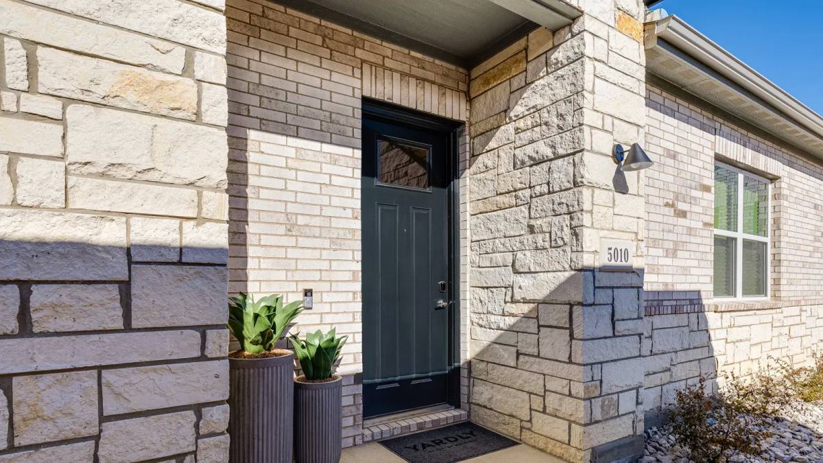 House for rent at 7023 Old Glendenning Rd, Celina, TX 75009