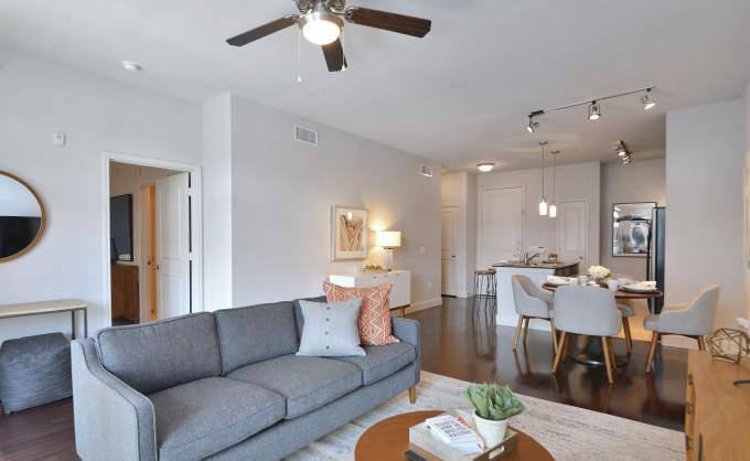 Apartment for rent at 1111 Post Oak Blvd, Houston, TX 77056