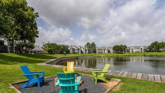 Apartment for rent at 1 Signature Point Dr, League City, TX 77573