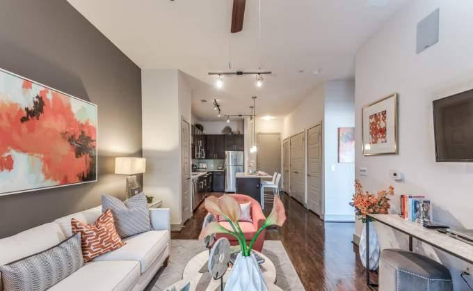 Apartment for rent at 4040 Koehler St, Houston, TX 77007