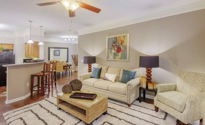 Apartment for rent at 13313 Cutten Rd, Houston, TX 77069