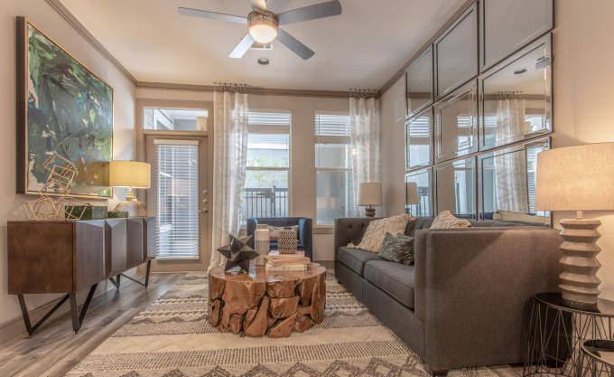 Apartment for rent at 180 W Gray St, Houston, TX 77019