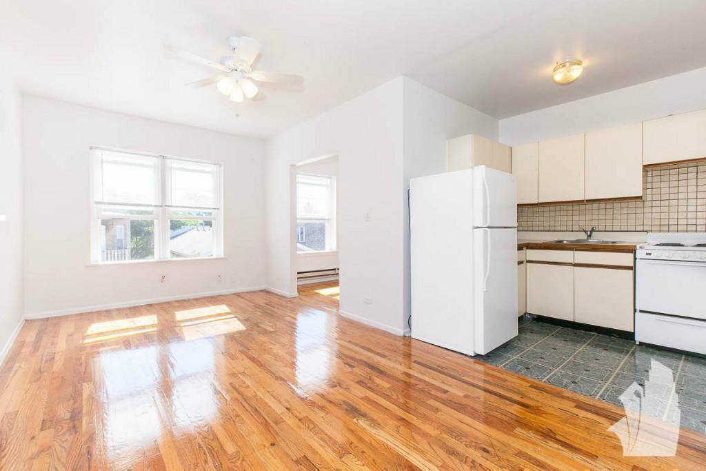 Apartment for rent at 4501 N Malden #3B, Chicago, IL 60640