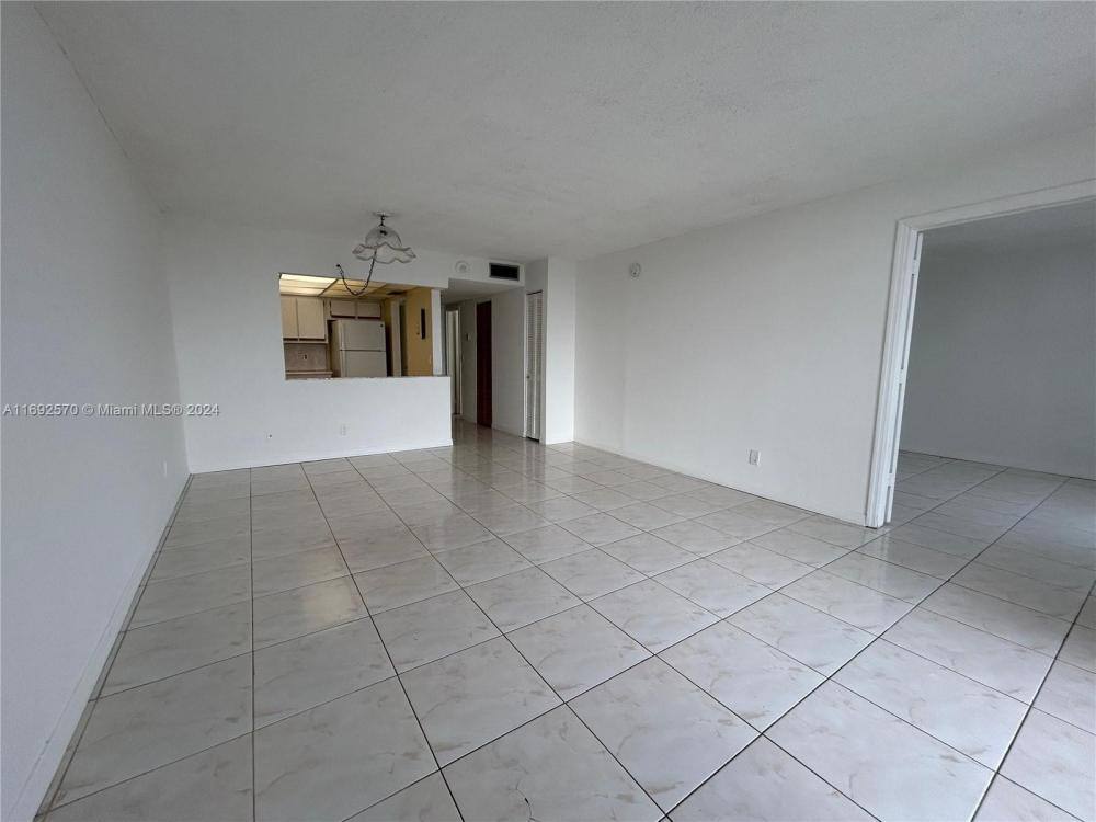 Apartment for rent at 13499 Biscayne Blvd, Miami, FL 33181
