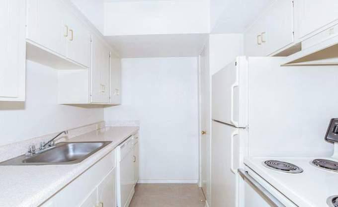 Apartment for rent at 1617 Fountain View Dr #1047, Houston, TX 77057