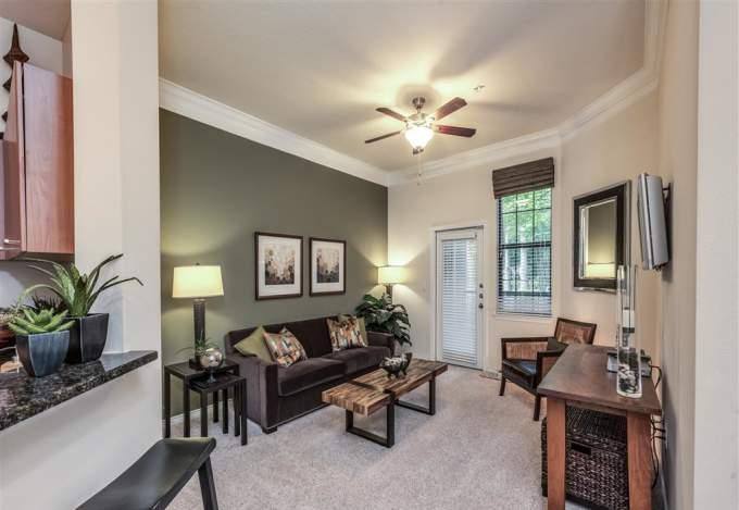 Apartment for rent at 3 Hermann Museum Circle Dr, Houston, TX 77004